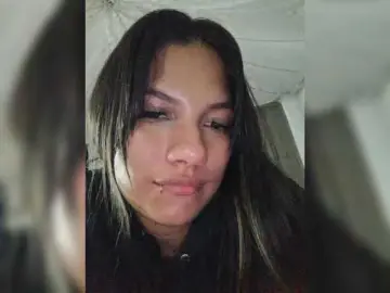 Bongacams Free Porn Cam of EmmaSanches