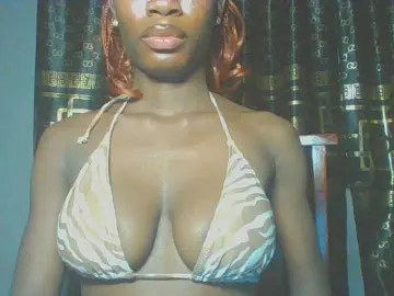 Bongacams Best live sex cam show of Squirtera