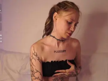 Bongacams Best live sex cam show of PLUXURY-
