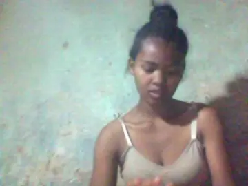 Bongacams Free Live Porn of Allycha1