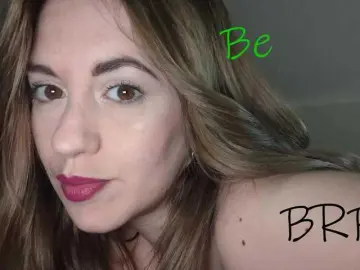 Bongacams Free Porn Cam of Italian1Dream
