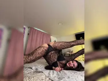 Bongacams Live Sex of -MaybeBaby-