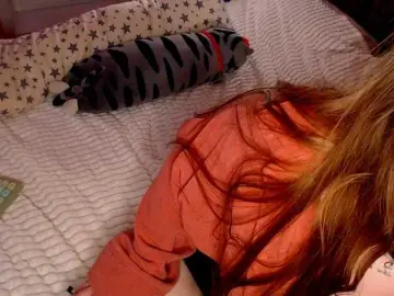 Bongacams Free Porn Cam of EmiRisse