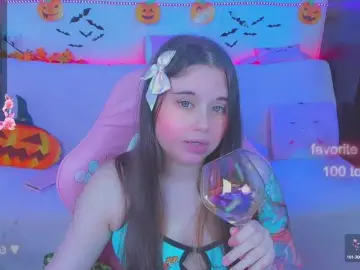 Bongacams Free Porn Cam of LittleKitsune