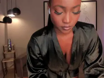 Bongacams Best Webcam of SavannahStorm