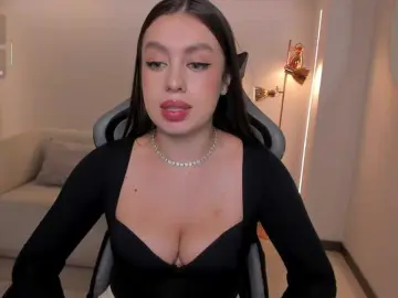 Bongacams Live Porn of EllaClark