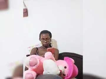 Bongacams Private Sex Chat of petitehotgirl