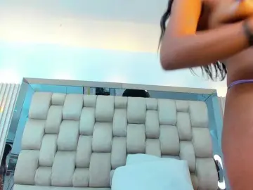 Bongacams Free Live Porn of PocahontasPow