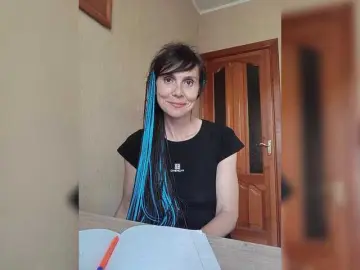 Bongacams Live Sex Cam of Hellenalonenochka