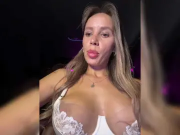 Bongacams Nude Webcam of meow-777