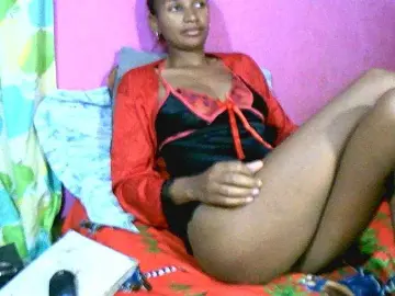Bongacams Free Porn Cam of Chellah01