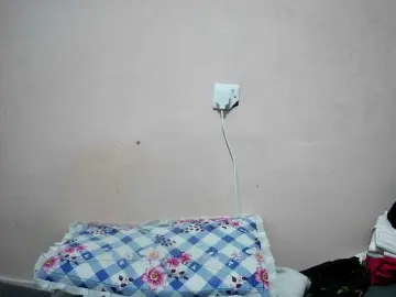 Bongacams Live Sex Cam of petite-tasha