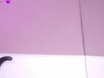 Bongacams Watch Live Sex Cams of ElaMorris
