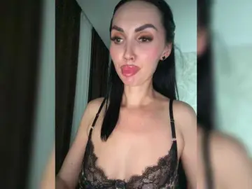 Bongacams Watch Live Sex Cams of LolaFox