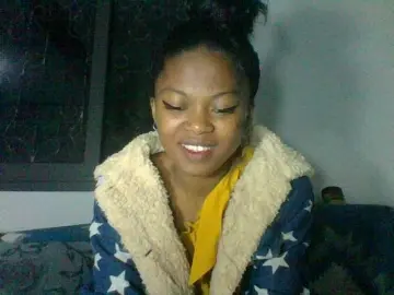 Bongacams Watch Live Sex Cams of Laluna2