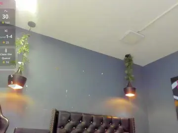 Bongacams Watch Live Sex Cams of Sophiietaylor