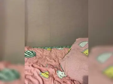 Bongacams Watch Live Sex Cams of MilkPussy