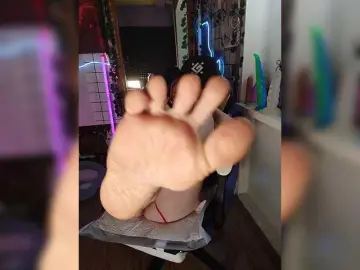 Bongacams Free Porn Cam of -Yourgirl
