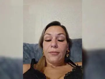 Bongacams Free Porn Cam of krisred