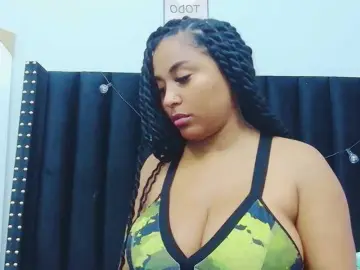Bongacams Sex Cam of colombiamommy