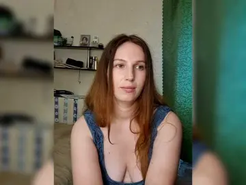 Bongacams Nude Webcam of cherryangel9