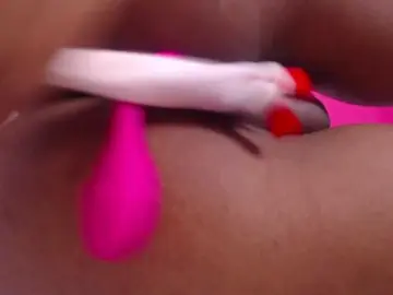 Bongacams Live Sex Cam of tiny-sarah1