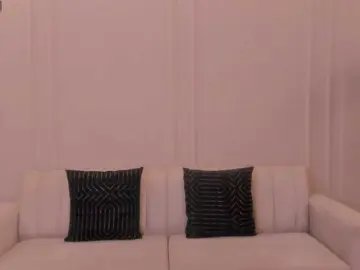 Bongacams Watch Live Sex Cams of MyaRavachi