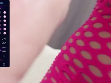 Bongacams Free Porn Cam of KarolineCherr