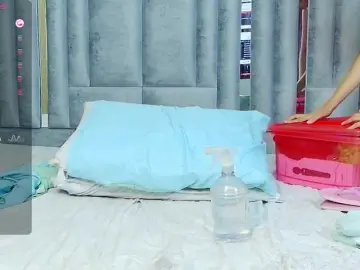 Bongacams Live Sex Cam of skinnyprinces