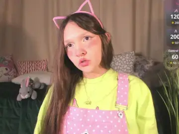 Bongacams Watch Live Sex Cams of Cute-Lolly