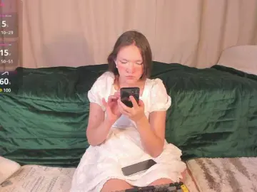 Bongacams Nude Webcam of Cute-Lolly