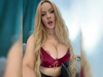 Bongacams Watch Live Sex Cams of Ellidi