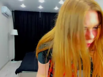 Bongacams Watch Live Sex Cams of Strawberrye