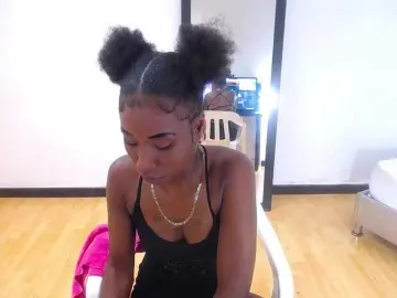 Bongacams Live Sex Cam of goldenn-ass
