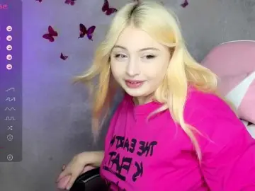 Bongacams Live Sex Cam of BlondeBond