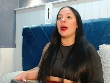 Bongacams Live Porn of emilyqueen3xx