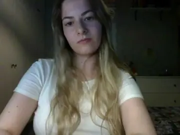 Bongacams Free Porn Cam of RosieJune