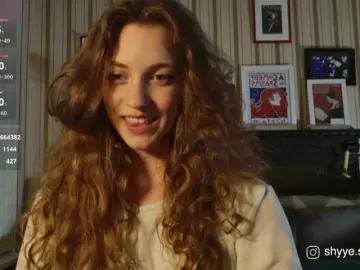 Bongacams Sex Chat of SarahSupershy