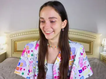 Bongacams Free Porn Cam of SoftieDream