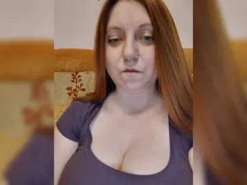 Bongacams Sex Cam of MilfaSguirt