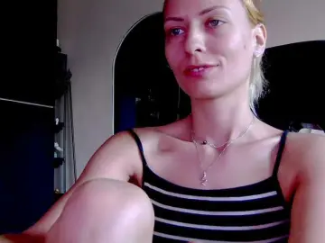 Bongacams Private Sex Chat of karo131324