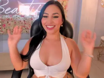 Bongacams Adult Video Chat of MiaRoberts1