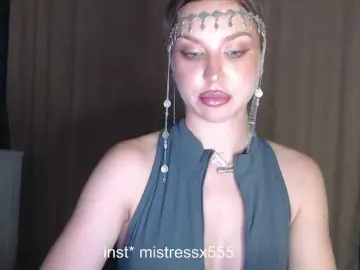 Bongacams Watch Live Sex Cams of MistressX555