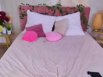 Bongacams Free Porn Cam of EvaRoss