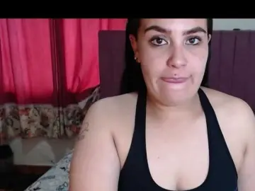 Bongacams Nude Webcam of salmalopez