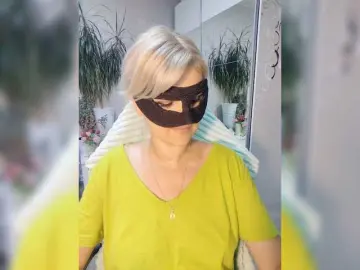 Bongacams Free Porn Cam of LOVEMENOW23