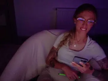 Bongacams Live Porn of DiddySweet1