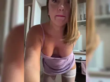Bongacams Live Sex Cam of -A-L-I-C-E-