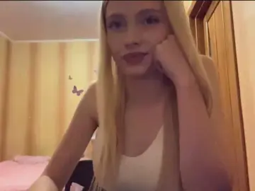 Cam4 Adult Webcam of MadlynMuthana