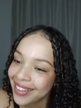 Cam4 Free Live Porn of yasmin77_
